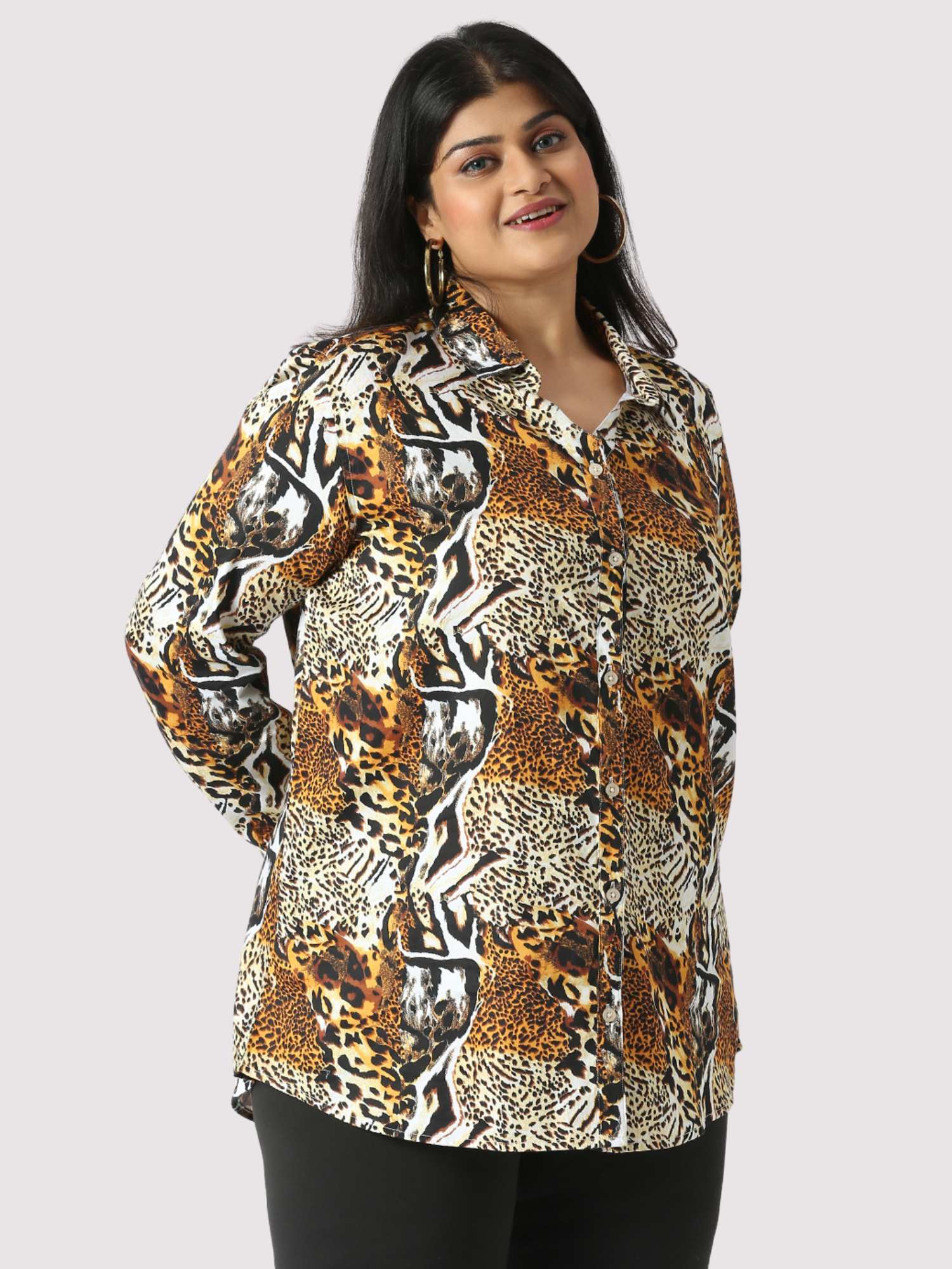 Cheetah Digital Printed Women's Plus Size Short Shirt
