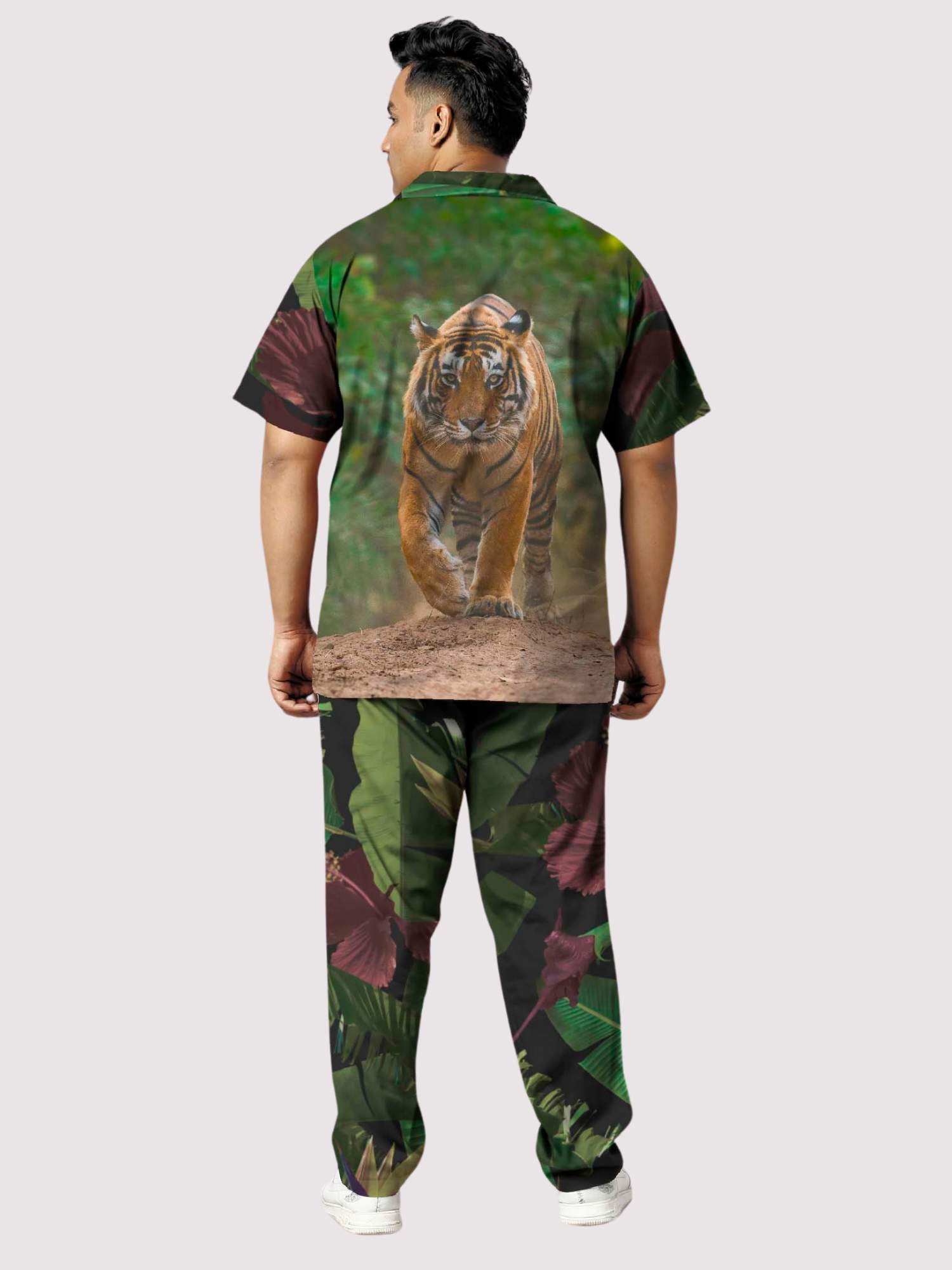 Tiger on Front Plus Size Men's Full Co-ord Set