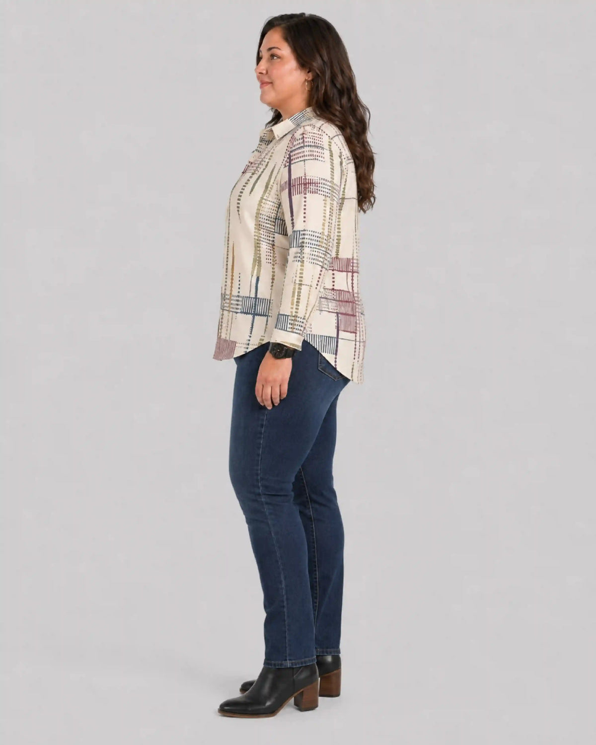 Abstract Linear Digital Print Women’s Plus Size Shirt