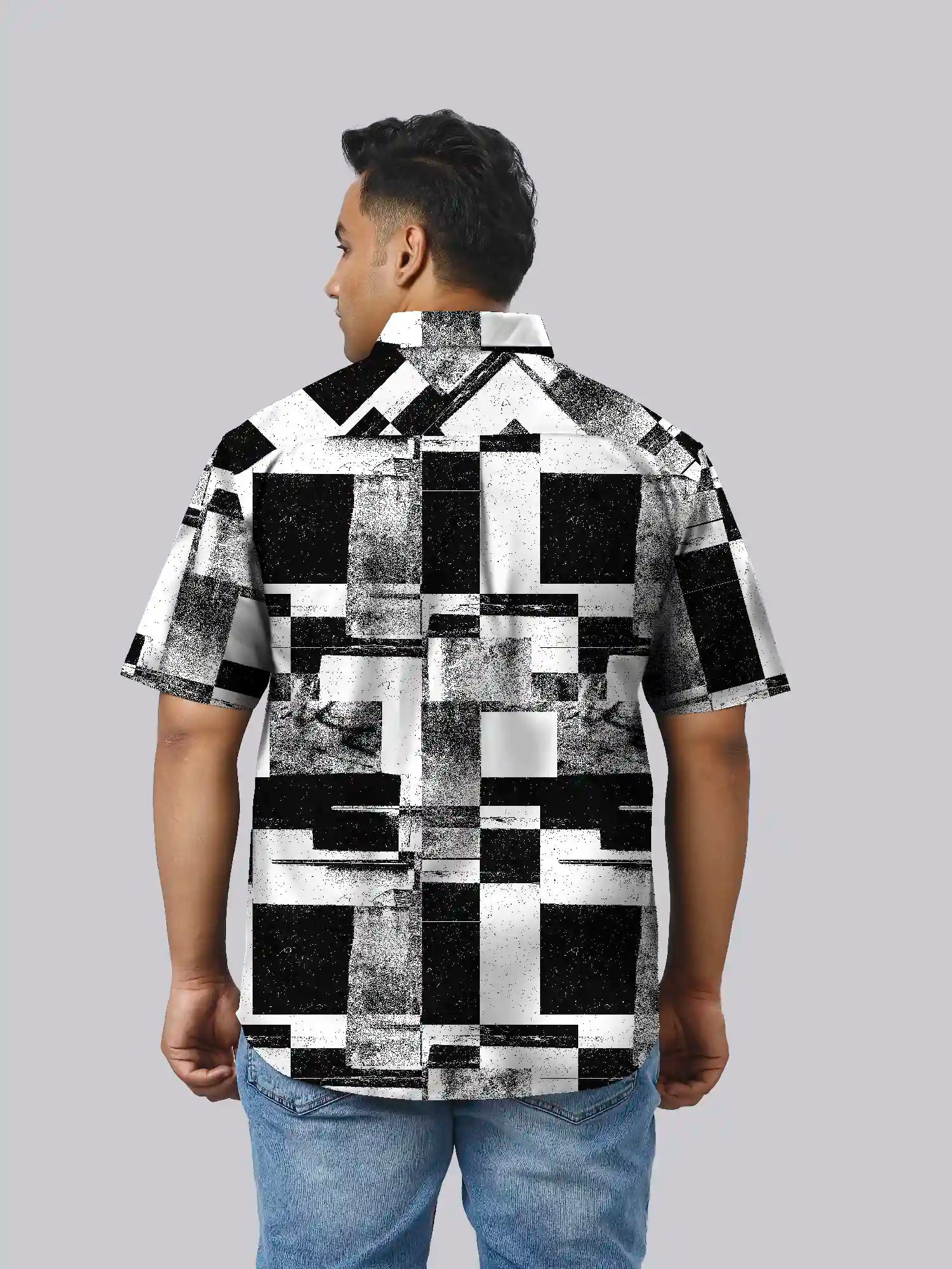 Black White Grunge Printed Men's Plus Size Half Sleeve Shirt
