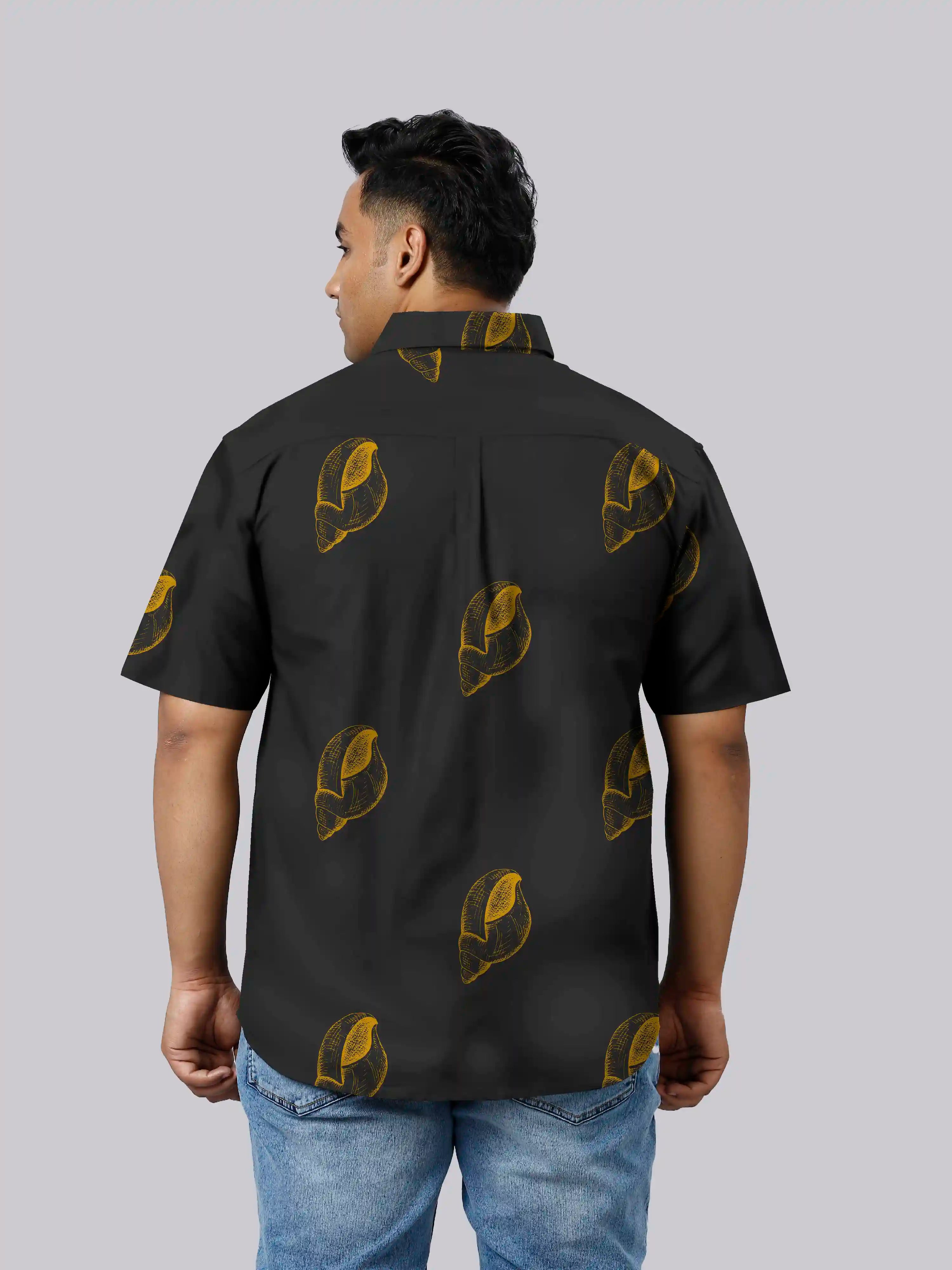 Golden Seashell Digital Printed Men Plus Size Half Sleeve Shirt