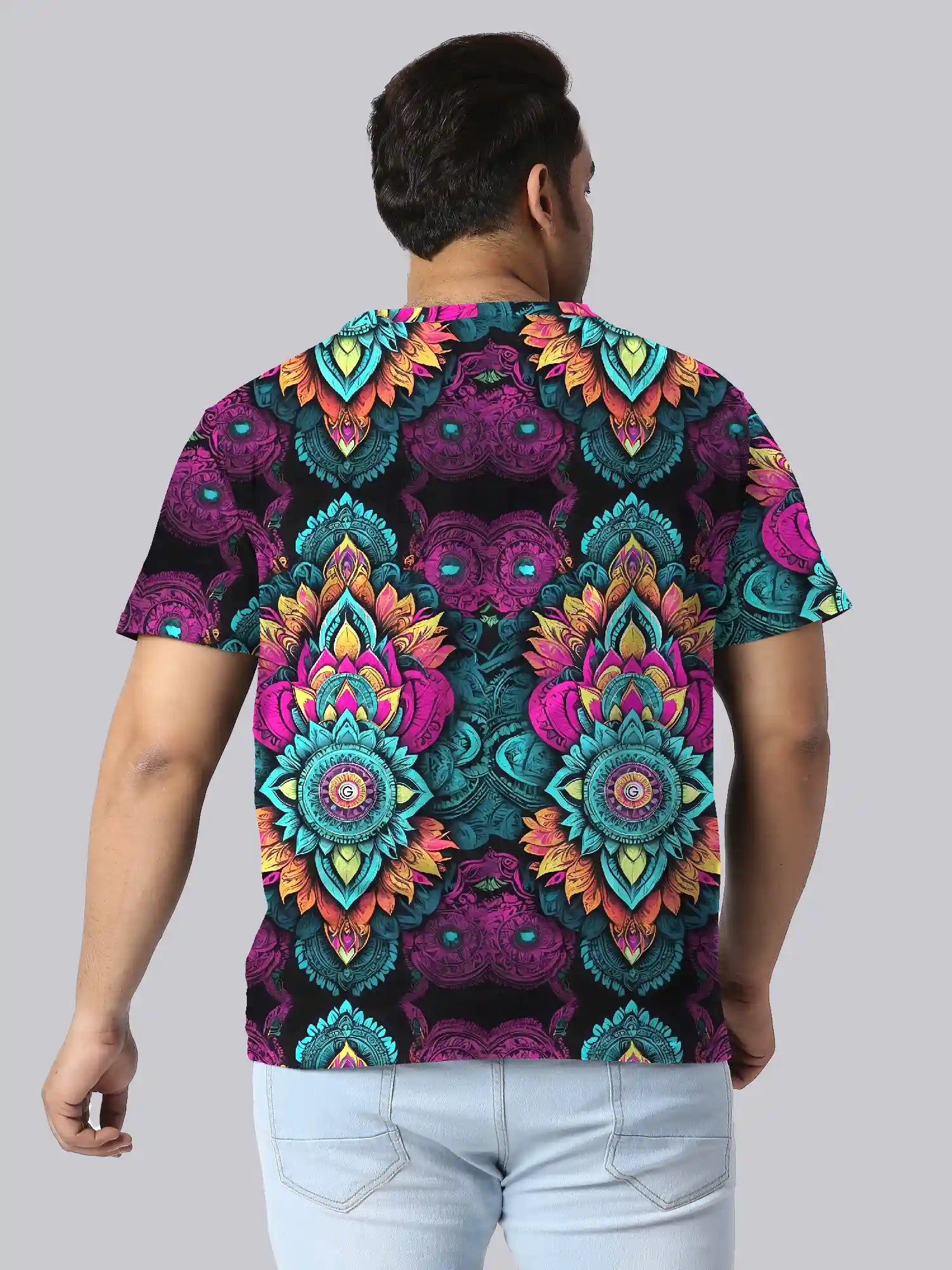 Stylized Floral Pattern Digital Printed Plus Size T-Shirt