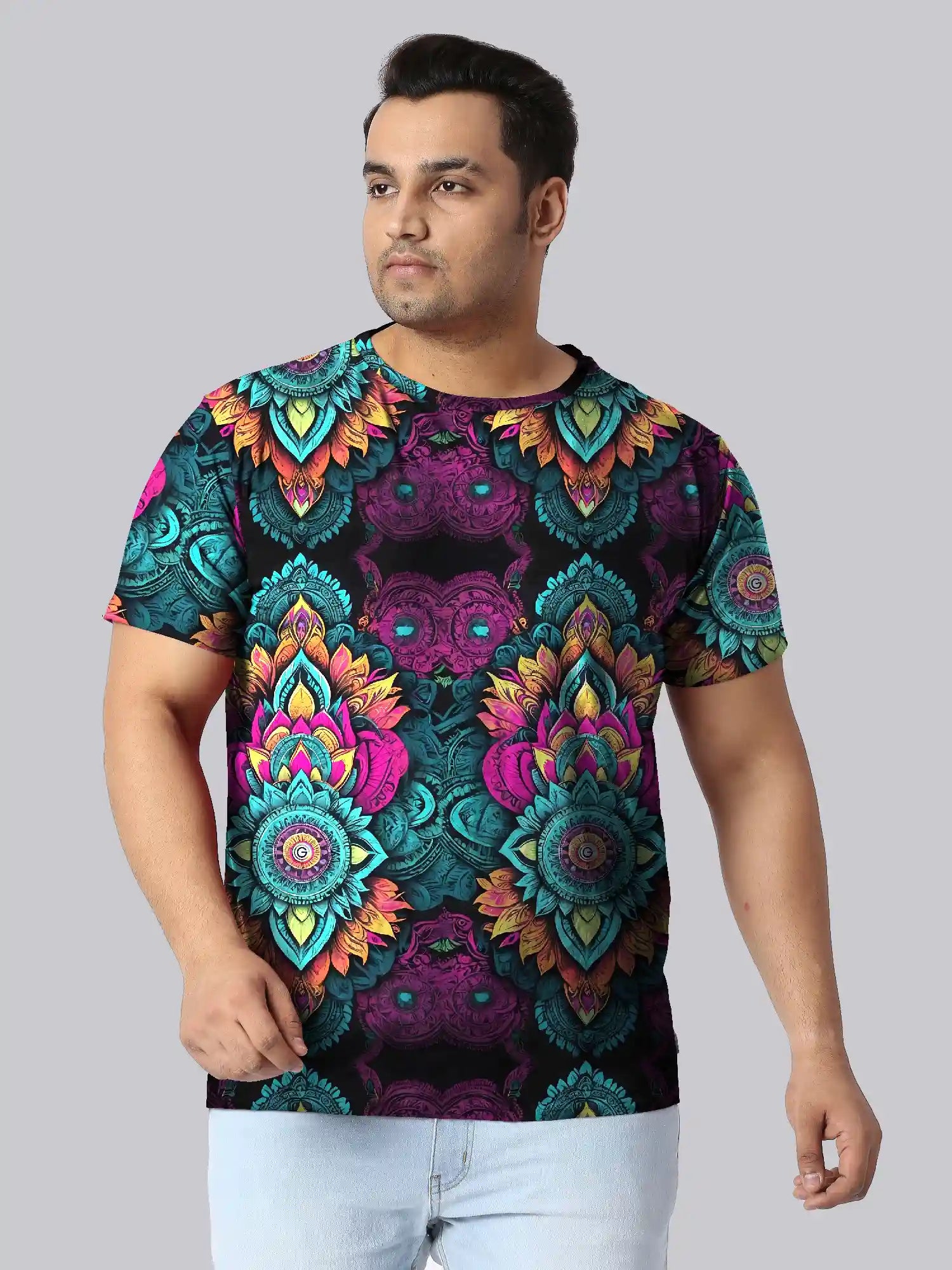 Stylized Floral Pattern Digital Printed Plus Size T-Shirt
