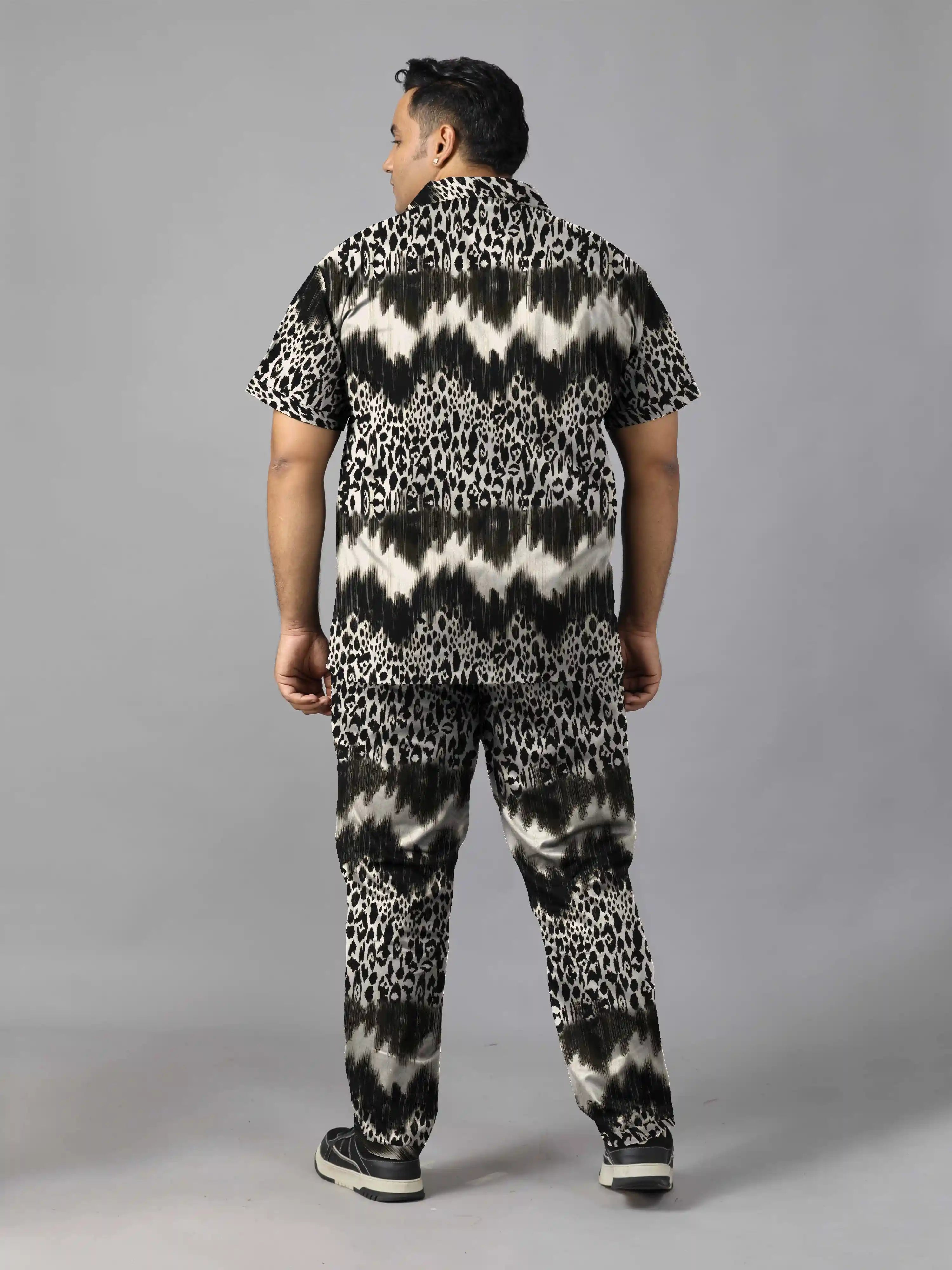 Stripe Tiger Skin Plus Size Men’s Full Co-ord Set