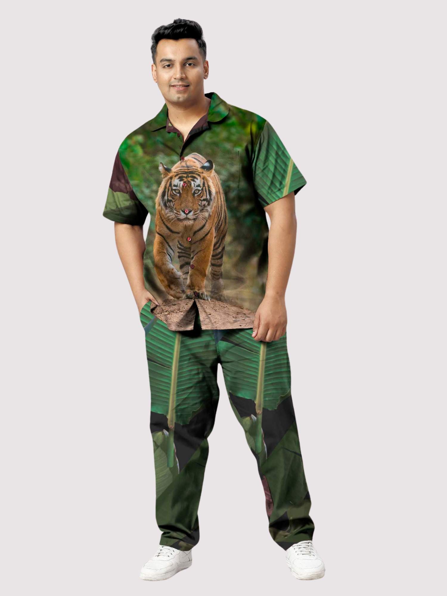 Tiger on Front Plus Size Men's Full Co-ord Set 