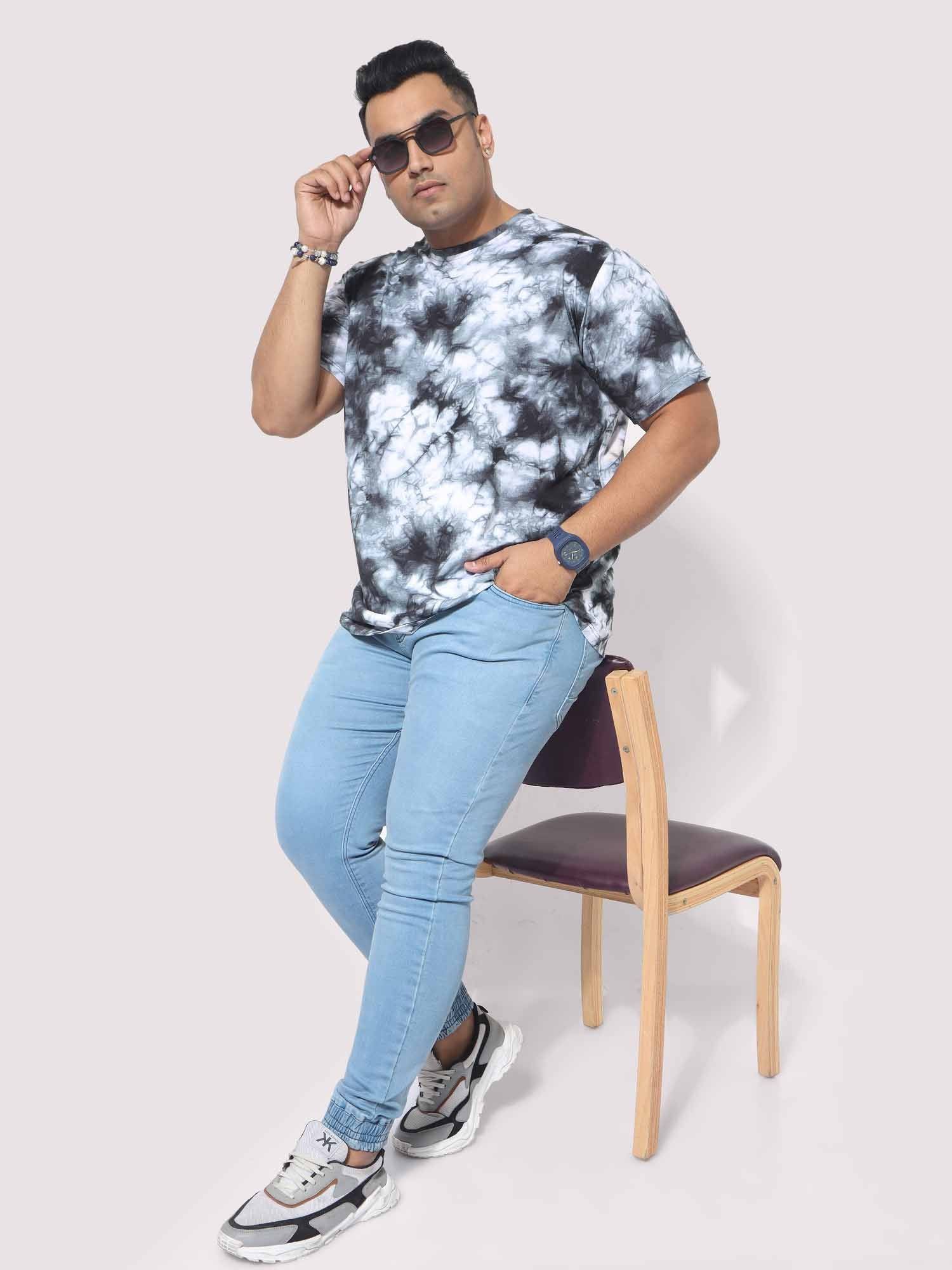 Men Plus Size Grey Tie Dye Texture Digital Printed Round Neck T-Shirt - Guniaa Fashions