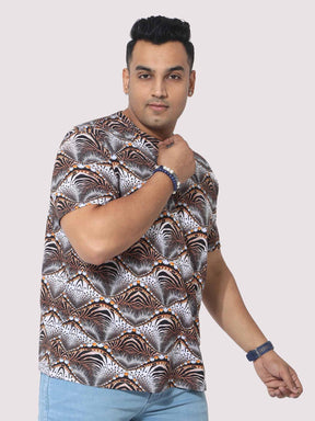 Men Plus Size Waves Abstract Digital Printed Round Neck T-Shirt - Guniaa Fashions